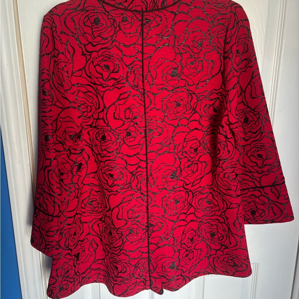 Red Floral Patterned Jacket - Picture 5 of 5